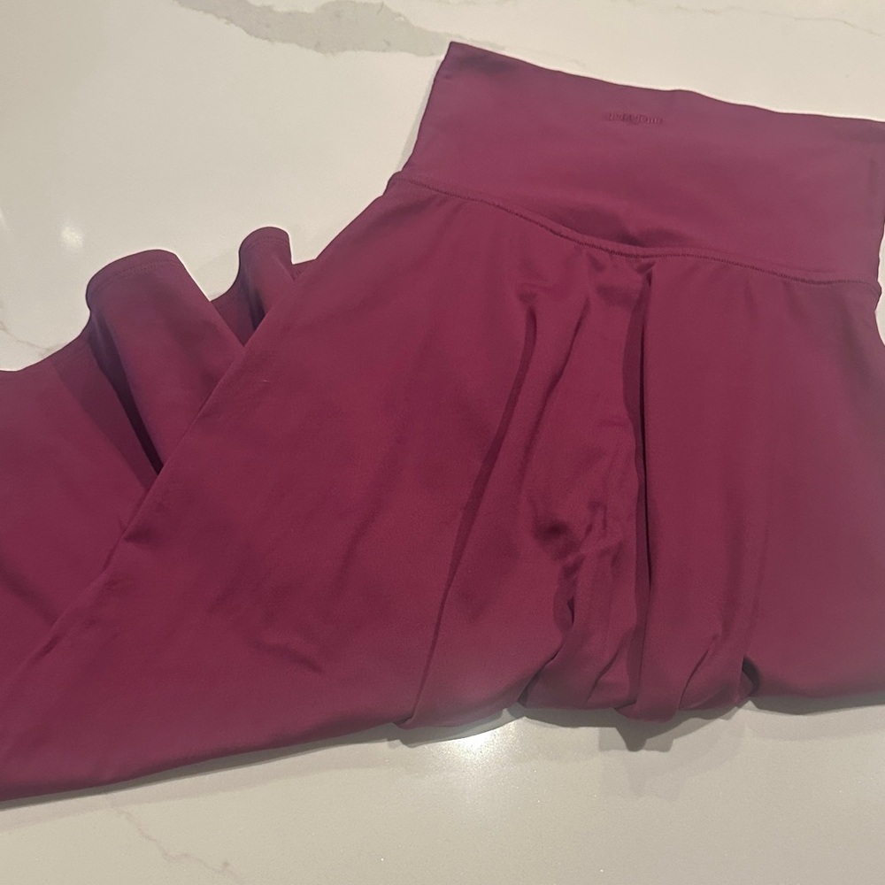 Patagonia Maroon High-Waisted skirt